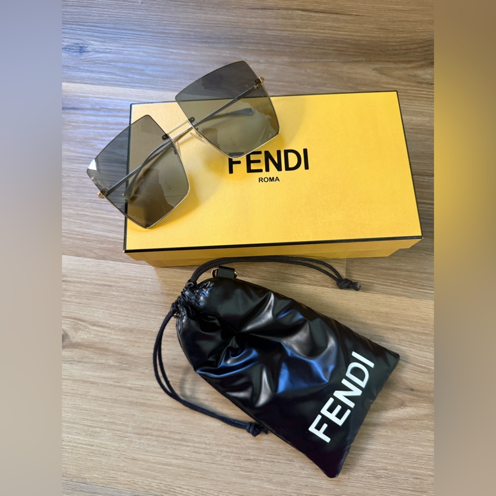Fendi Oversized Sunglasses Women's FF-0401/S J5G/IR Gold/Blue 60-18-135mm
